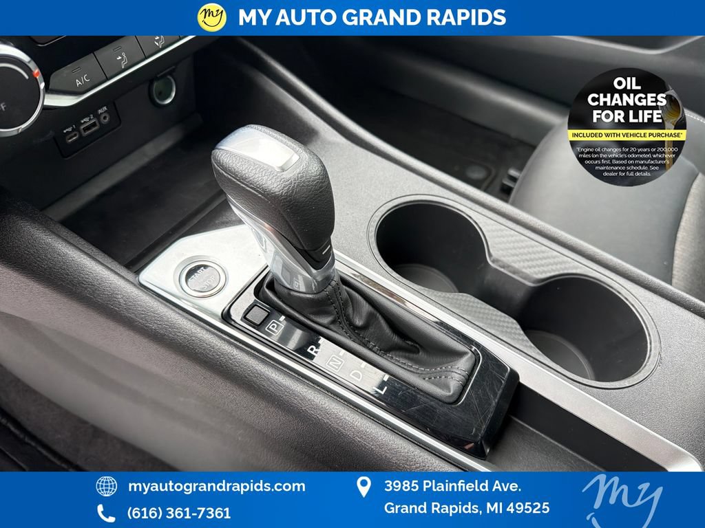 Used 2025 Nissan Altima 2.5 SV FWD image 26