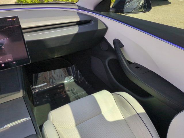 Used 2024 Tesla Model 3 Performance AWD/4WD image 15