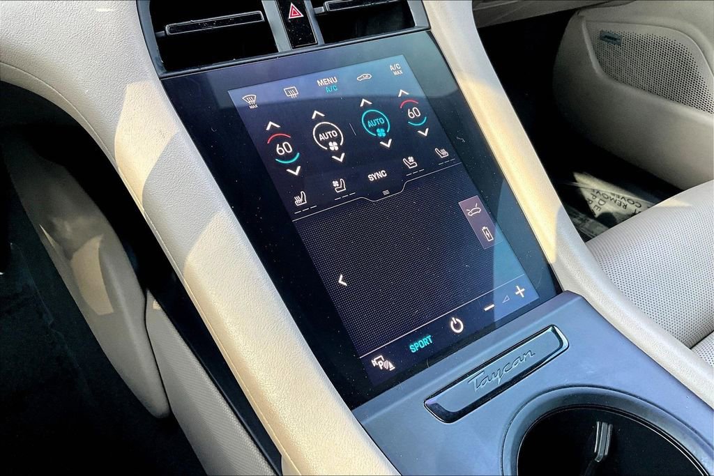 Used 2021 Porsche Taycan image 13