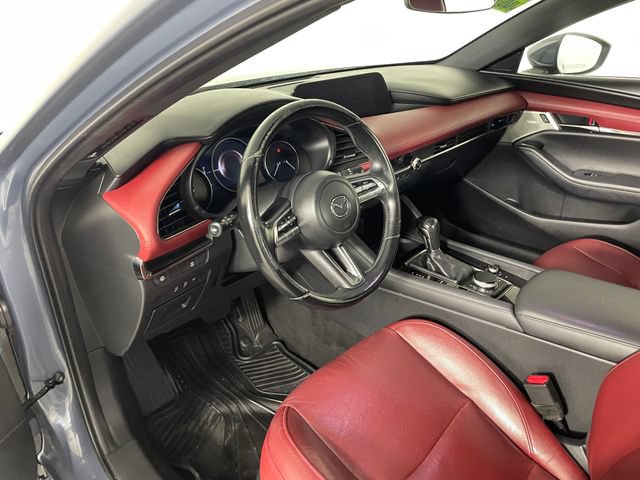 Used 2020 MAZDA MAZDA3 Hatchback w/ Premium Package FWD image 3