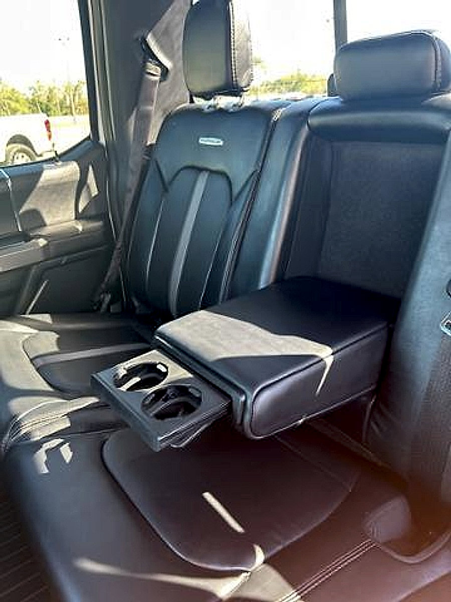 Used 2018 Ford F150 Platinum w/ Equipment Group 701A Luxury image 31