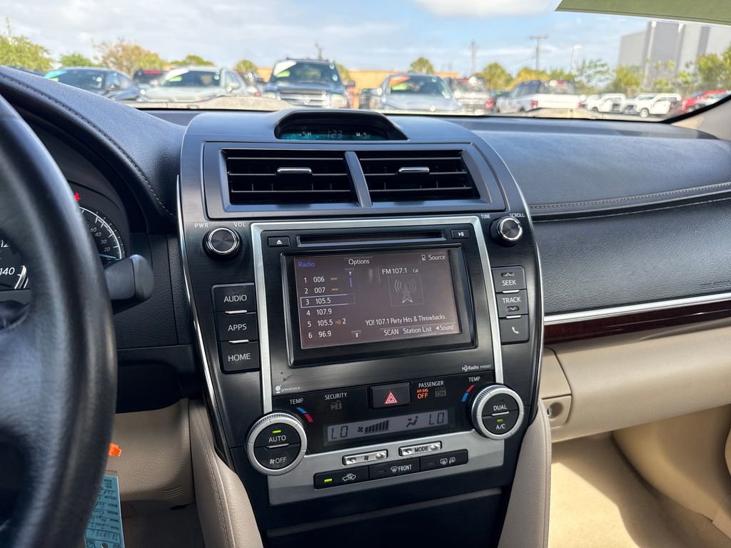 Used 2014 Toyota Camry XLE image 20