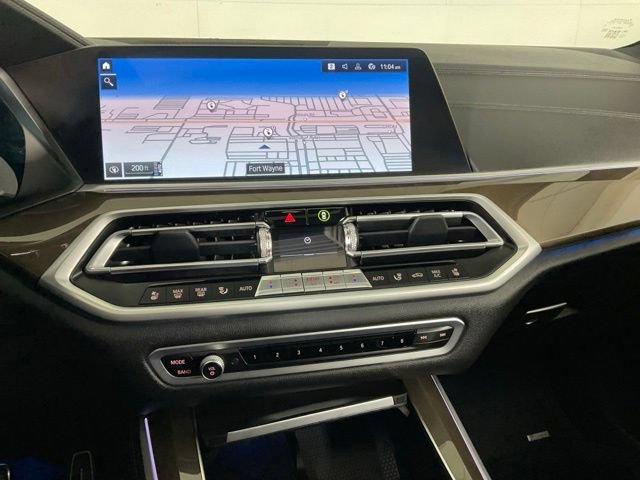 Used 2022 BMW X5 xDrive45e w/ M Sport Package AWD/4WD image 12