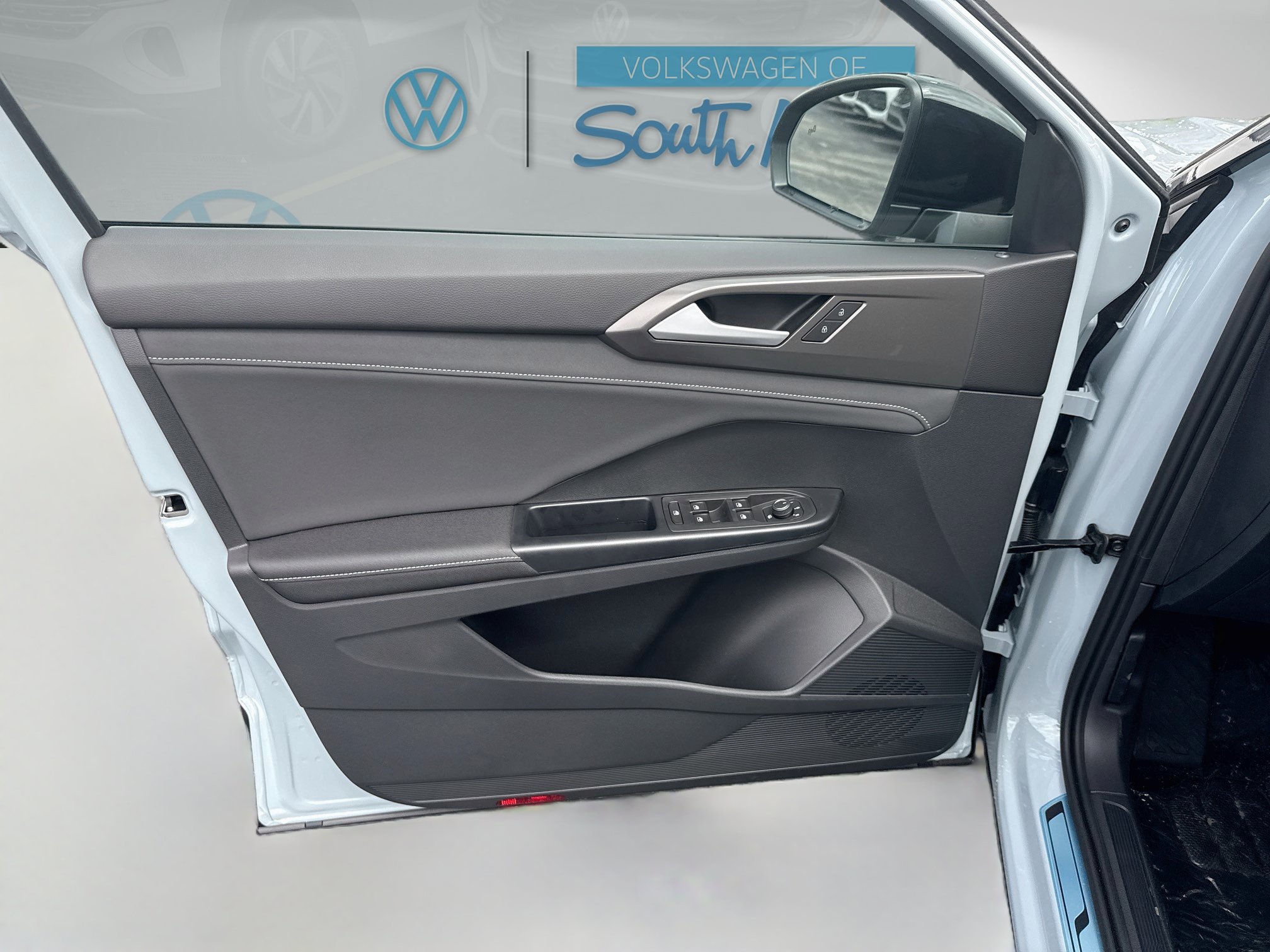 Certified 2021 Volkswagen Atlas Cross Sport SE FWD image 19
