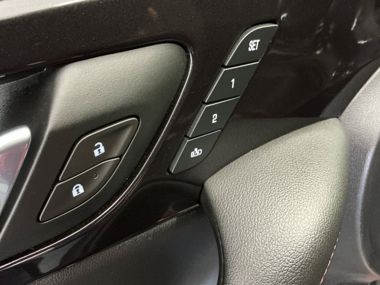 Used 2020 Chevrolet Blazer RS AWD/4WD image 18