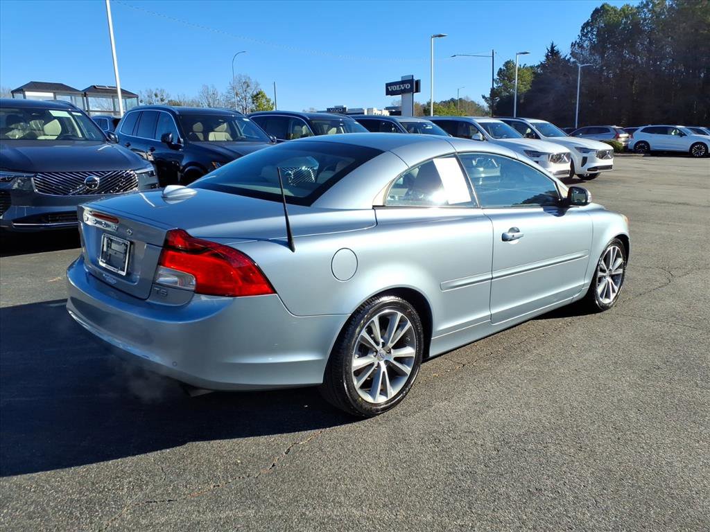 Used 2013 Volvo C70 T5 w/ Climate Pkg image 3