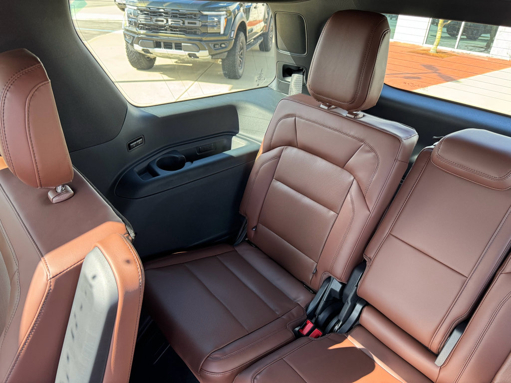New 2026 Lincoln Navigator Reserve AWD/4WD image 26