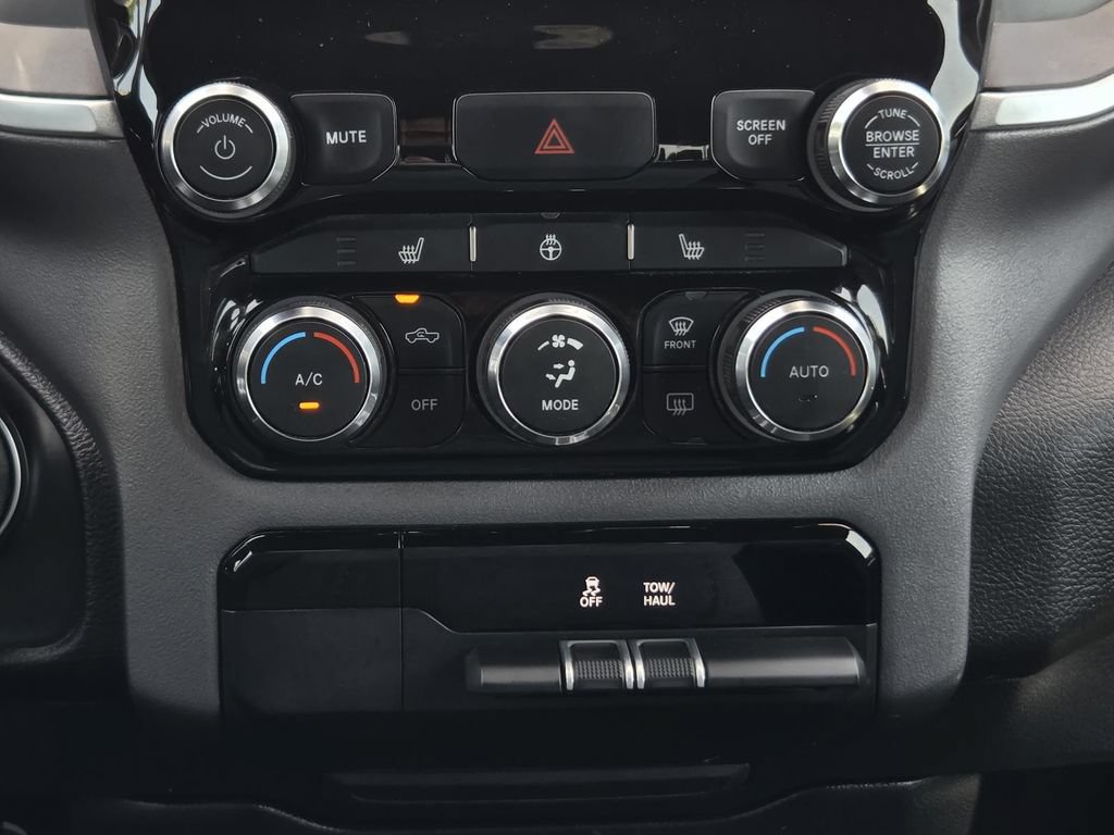 Used 2023 RAM 1500 Lone Star AWD/4WD image 19