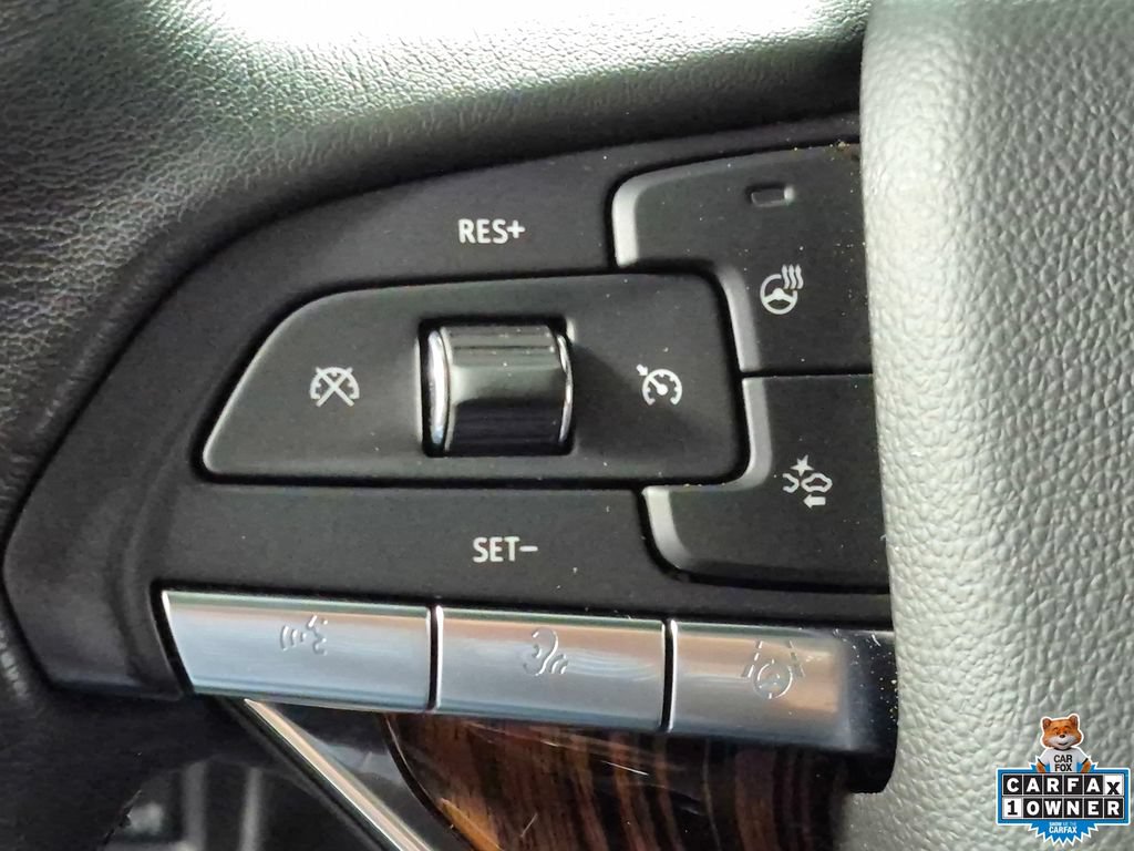 Used 2023 Cadillac Escalade Premium Luxury w/ Performance Package AWD/4WD image 12