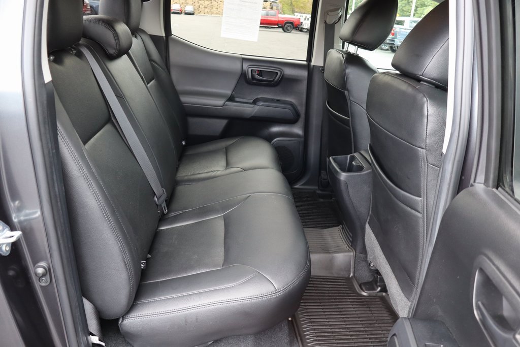 Used 2022 Toyota Tacoma SR5 image 18
