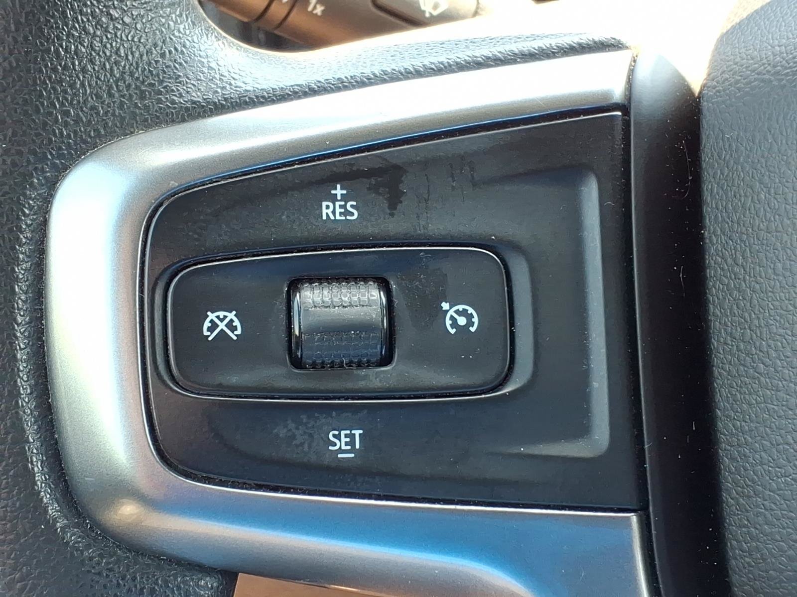 Used 2019 Chevrolet Silverado 1500 LT AWD/4WD image 22