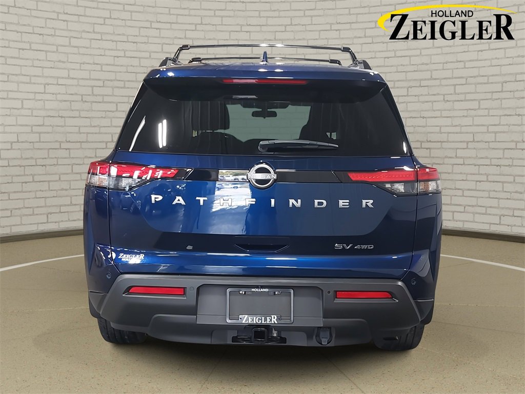 Used 2024 Nissan Pathfinder SV w/ SV Premium Package image 6