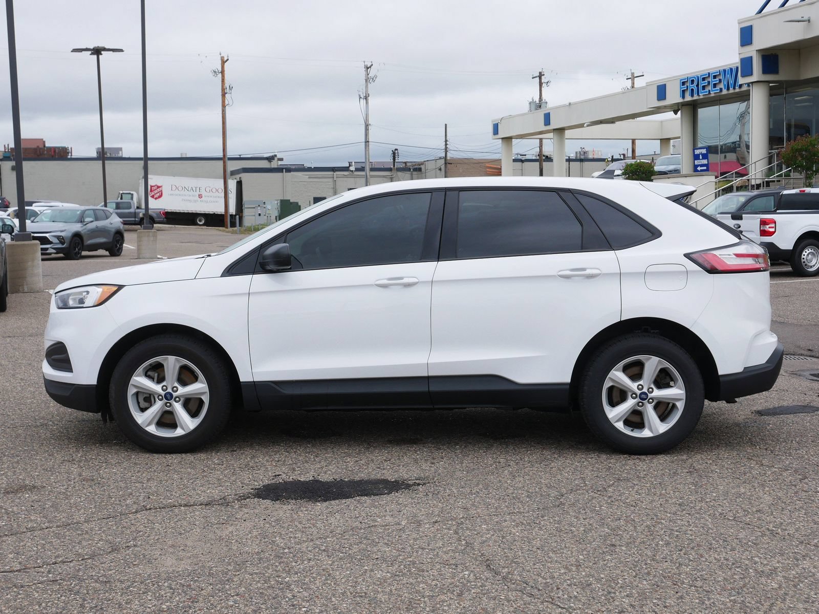 Certified 2022 Ford Edge SE AWD/4WD image 2