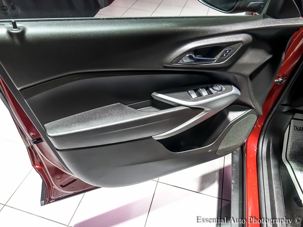 Used 2025 Chevrolet Trax LS w/ LS Convenience Package image 25