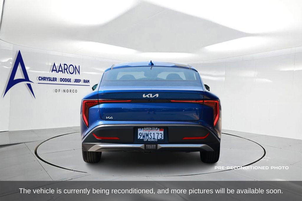 Used 2025 Kia K4 LXS image 3