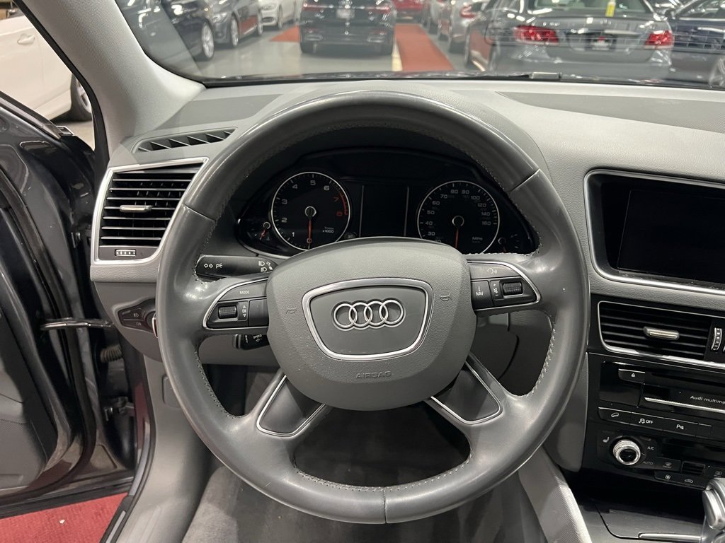 Used 2015 Audi Q5 2.0T Premium Plus w/ Technology Package image 39