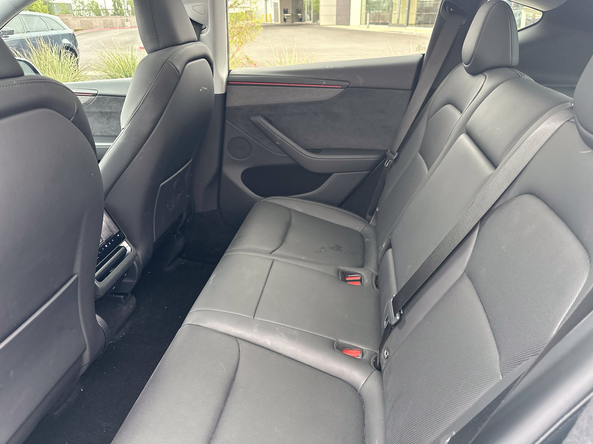 Used 2026 Tesla Model Y Long Range RWD image 5
