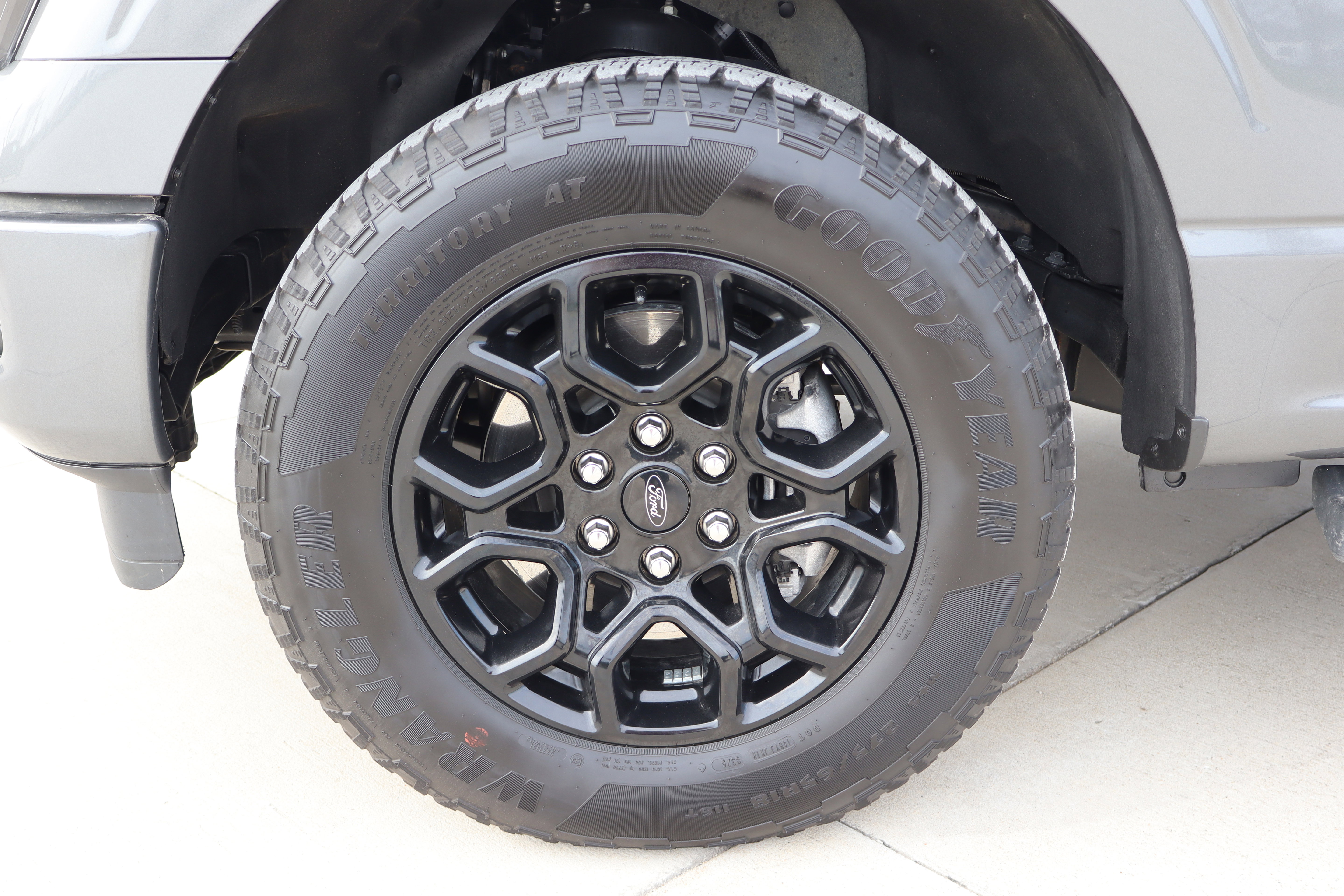 Used 2025 Ford F150 Lariat AWD/4WD image 30