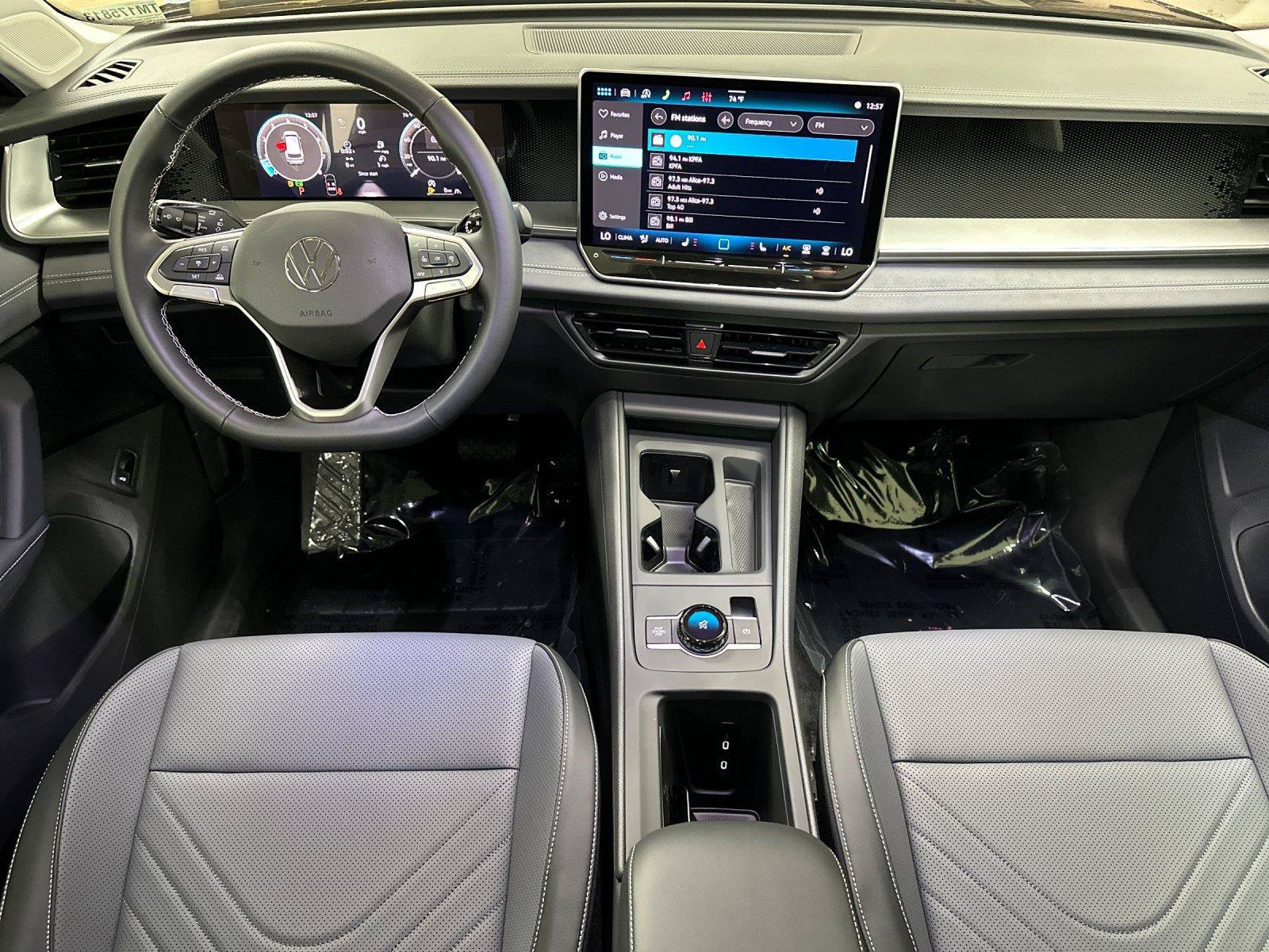 New 2026 Volkswagen Tiguan SE AWD/4WD image 12