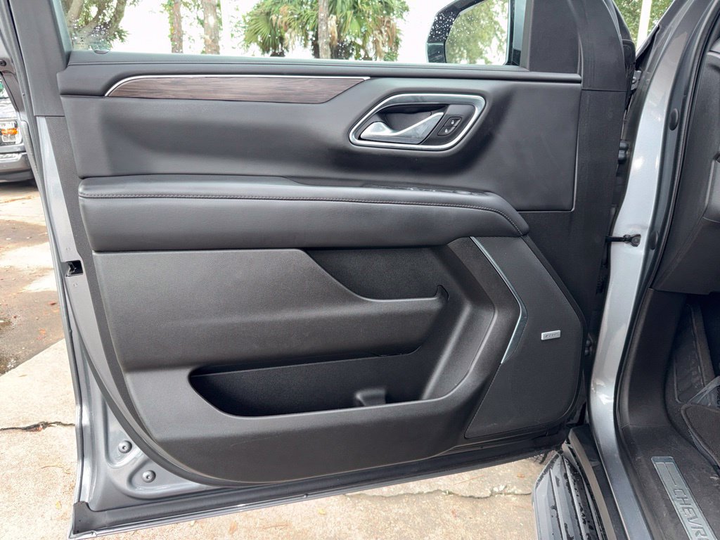 Used 2021 Chevrolet Tahoe LT RWD image 14