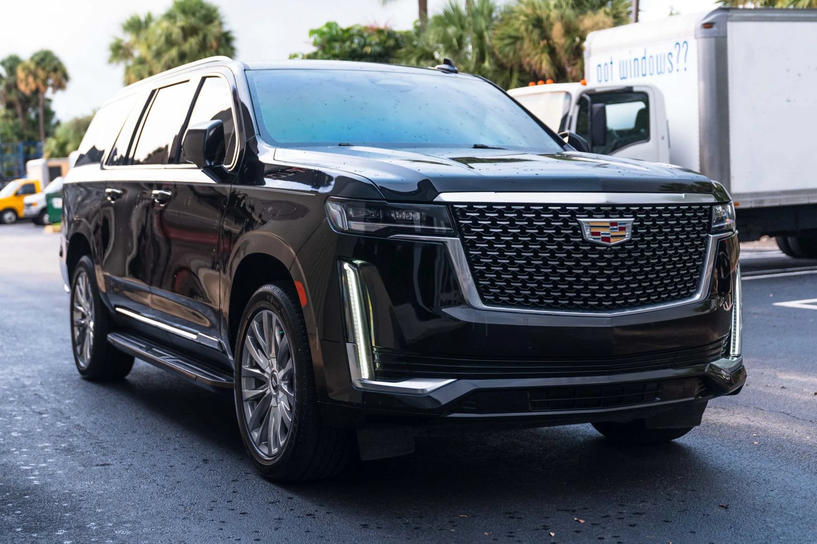 Used 2021 Cadillac Escalade ESV Luxury RWD image 4