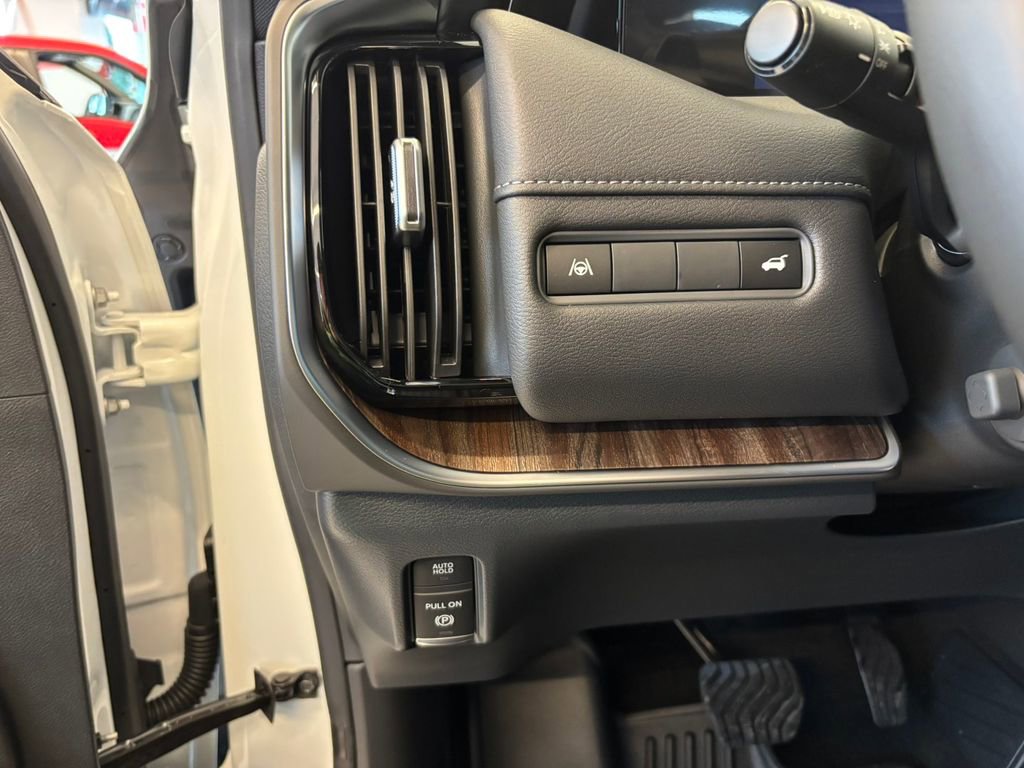 New 2026 Nissan Armada Platinum image 15