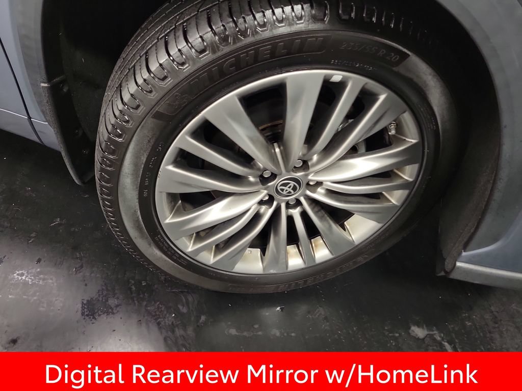 Used 2022 Toyota Highlander Platinum AWD/4WD image 10