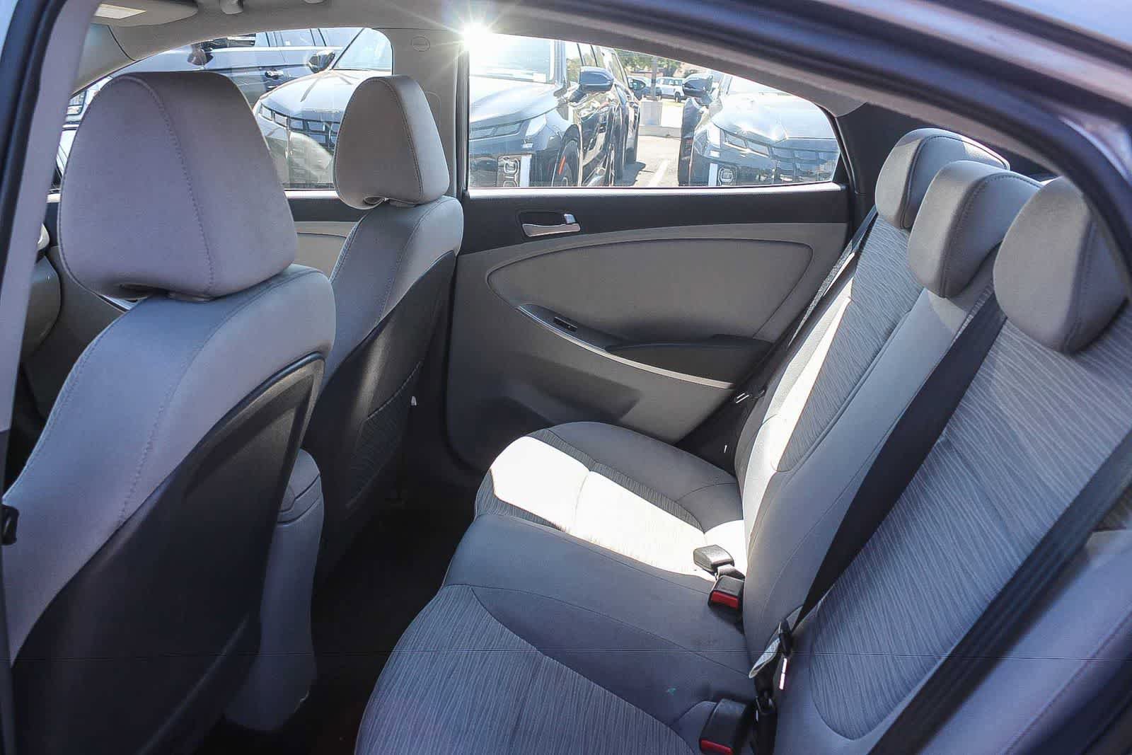 Used 2016 Hyundai Accent SE w/ Option Group 02 FWD image 23