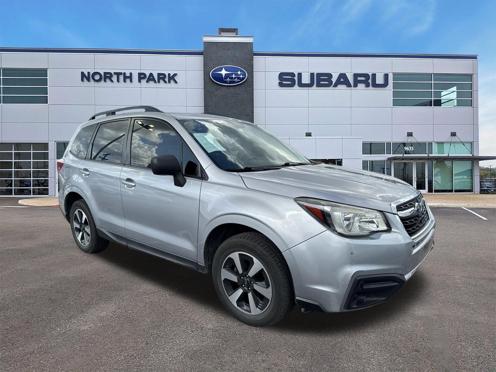 Used 2017 Subaru Forester 2.5i w/ Alloy Wheel Package AWD/4WD image 1