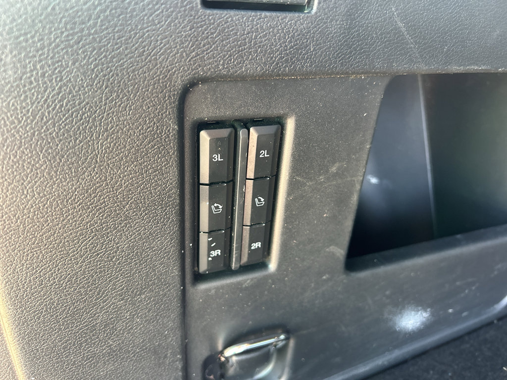 Used 2022 Ford Expedition Limited RWD image 13