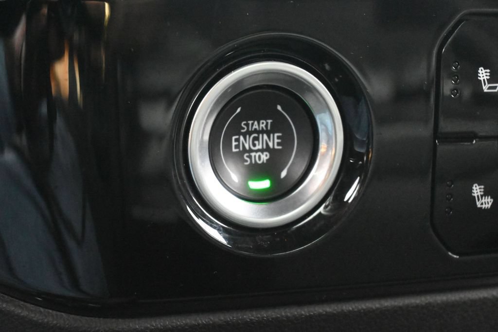 Used 2024 Chevrolet Silverado 1500 LT RWD image 26