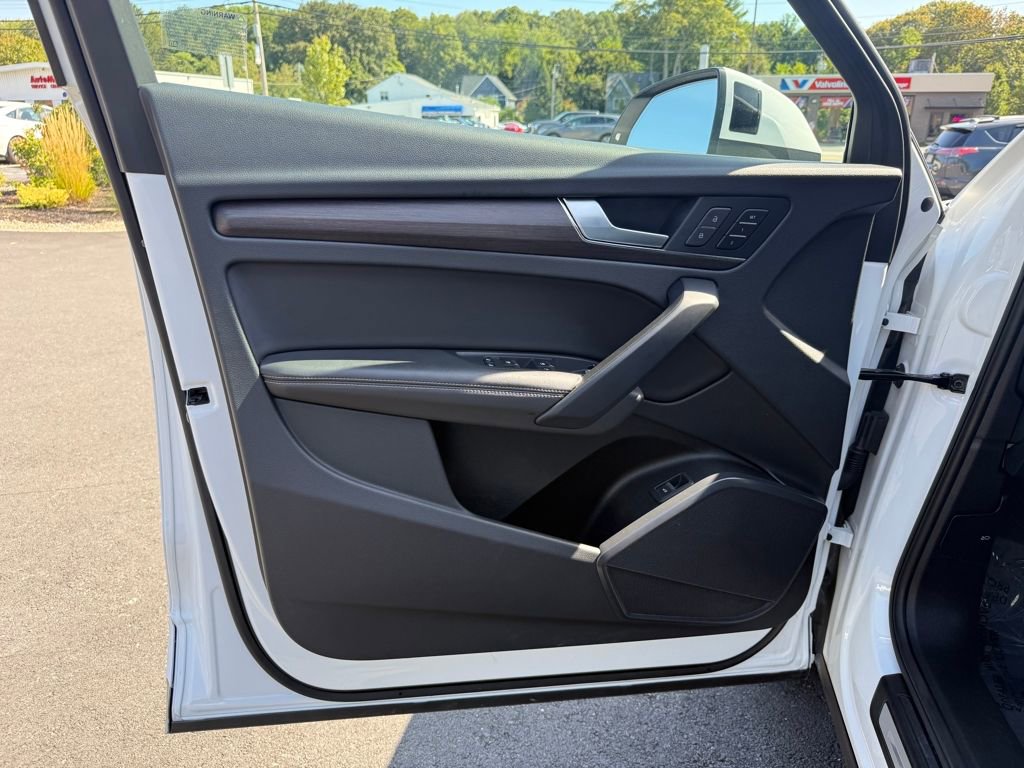 Used 2022 Audi Q5 2.0T Premium Plus w/ Premium Plus Package image 22