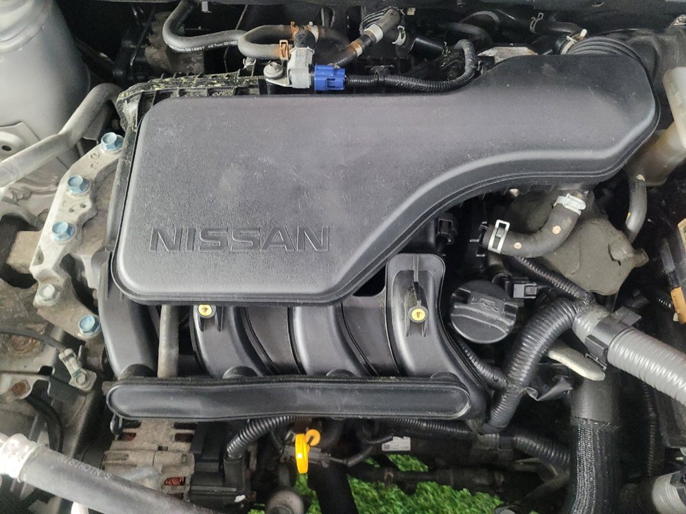 Used 2018 Nissan Rogue Sport SV AWD/4WD image 30
