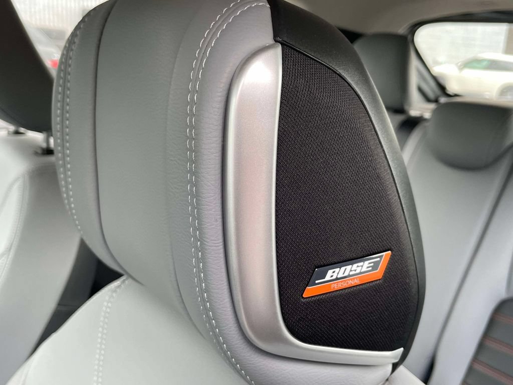 Used 2023 Nissan Kicks SR w/ SR Premium Package FWD image 18