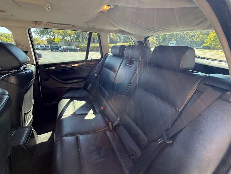 Used 2003 BMW 325i Wagon image 24