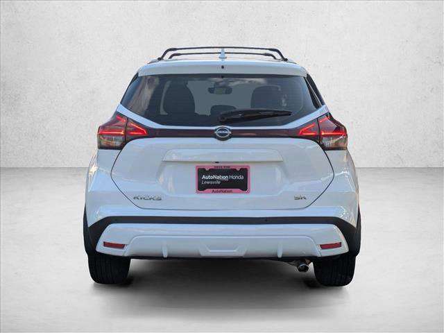 Used 2023 Nissan Kicks SR w/ SR Premium Package FWD image 7