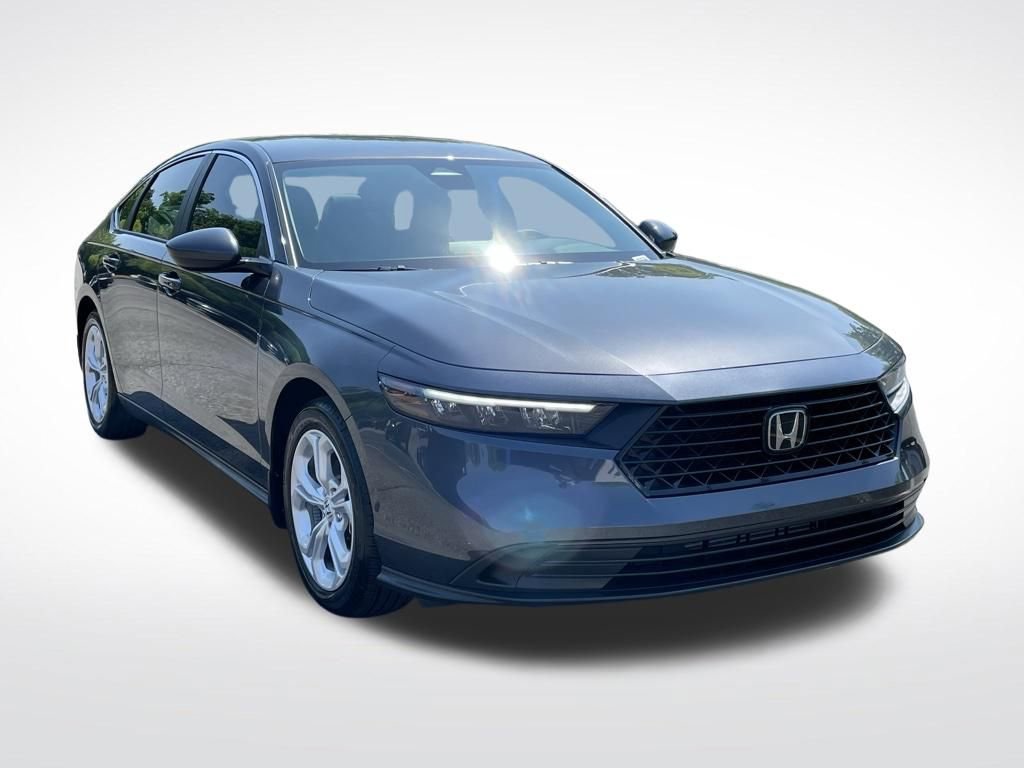 Certified 2025 Honda Accord LX image 8