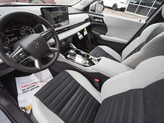 New 2026 Mitsubishi Outlander SE AWD/4WD image 16