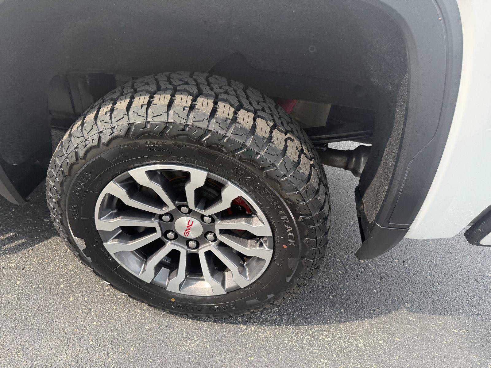 Used 2019 GMC Sierra 1500 AT4 w/ Technology Package AWD/4WD image 24