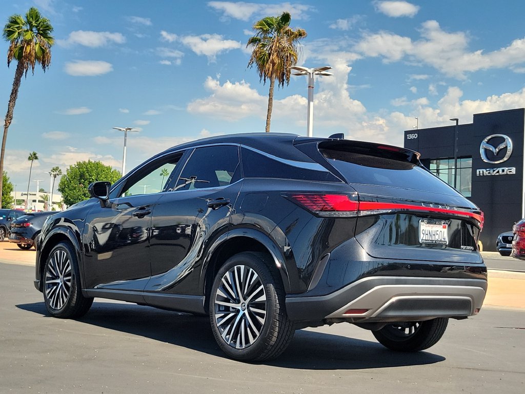 Used 2023 Lexus RX 350 Premium Plus w/ Cold Area Package FWD image 2