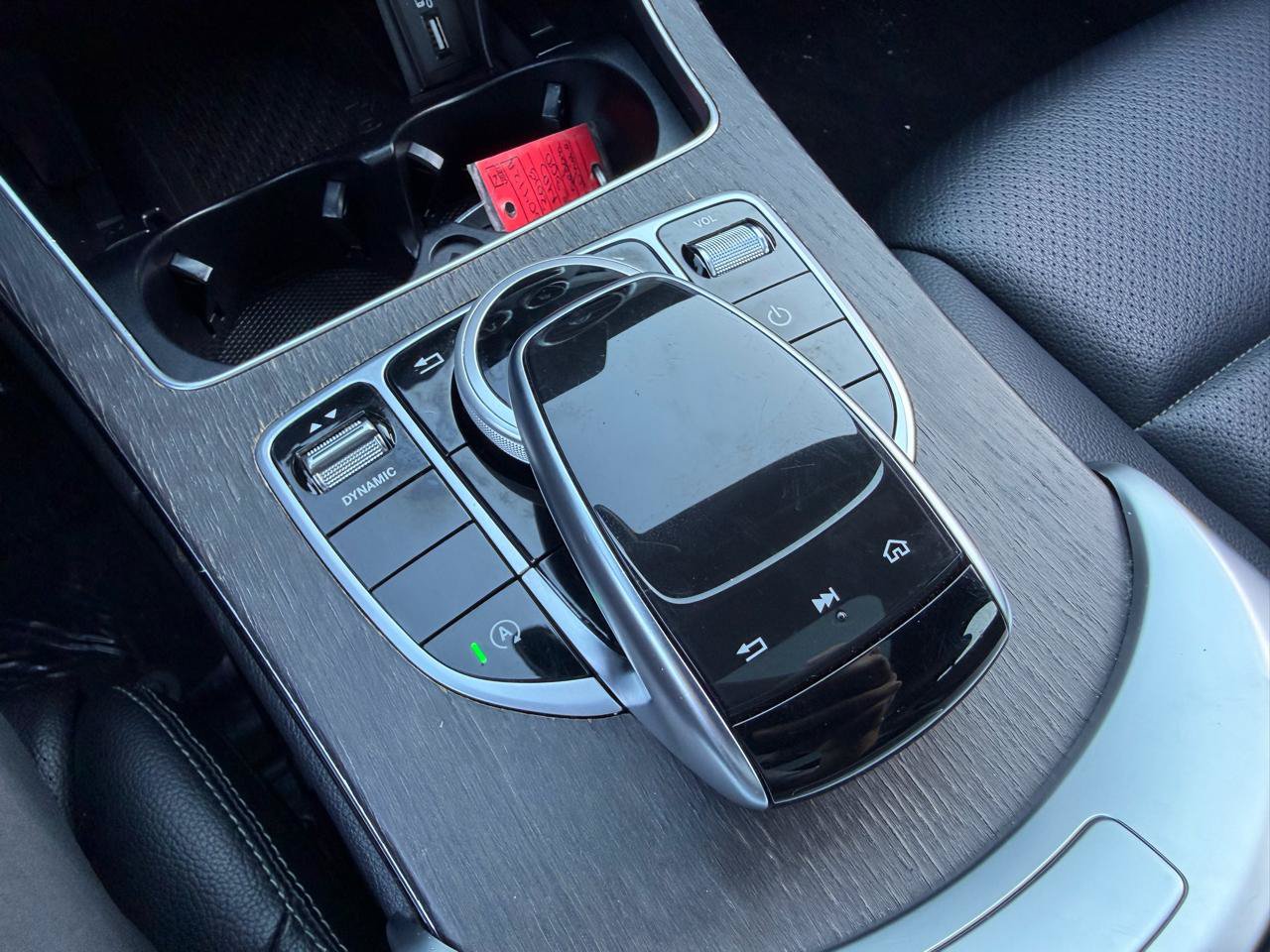 Used 2019 Mercedes-Benz C 300 4MATIC Sedan image 19