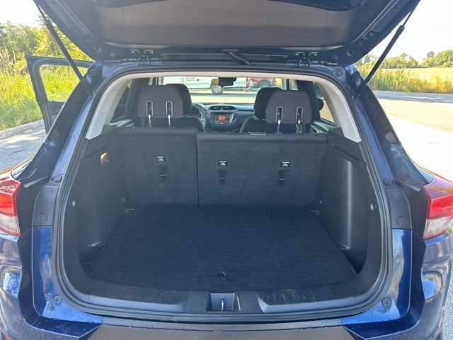 Used 2022 Chevrolet TrailBlazer LT AWD/4WD image 9