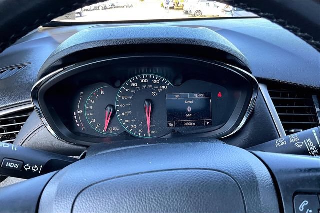 Used 2019 Chevrolet Trax LT w/ LT Convenience Package AWD/4WD image 12