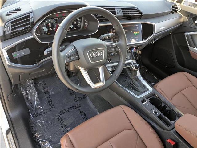 Certified 2025 Audi Q3 2.0T Premium Plus w/ Premium Plus Package image 9