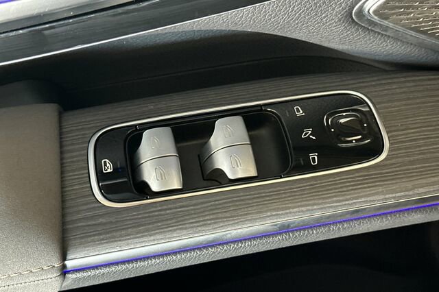 Certified 2023 Mercedes-Benz EQS 450+ 4MATIC SUV image 12