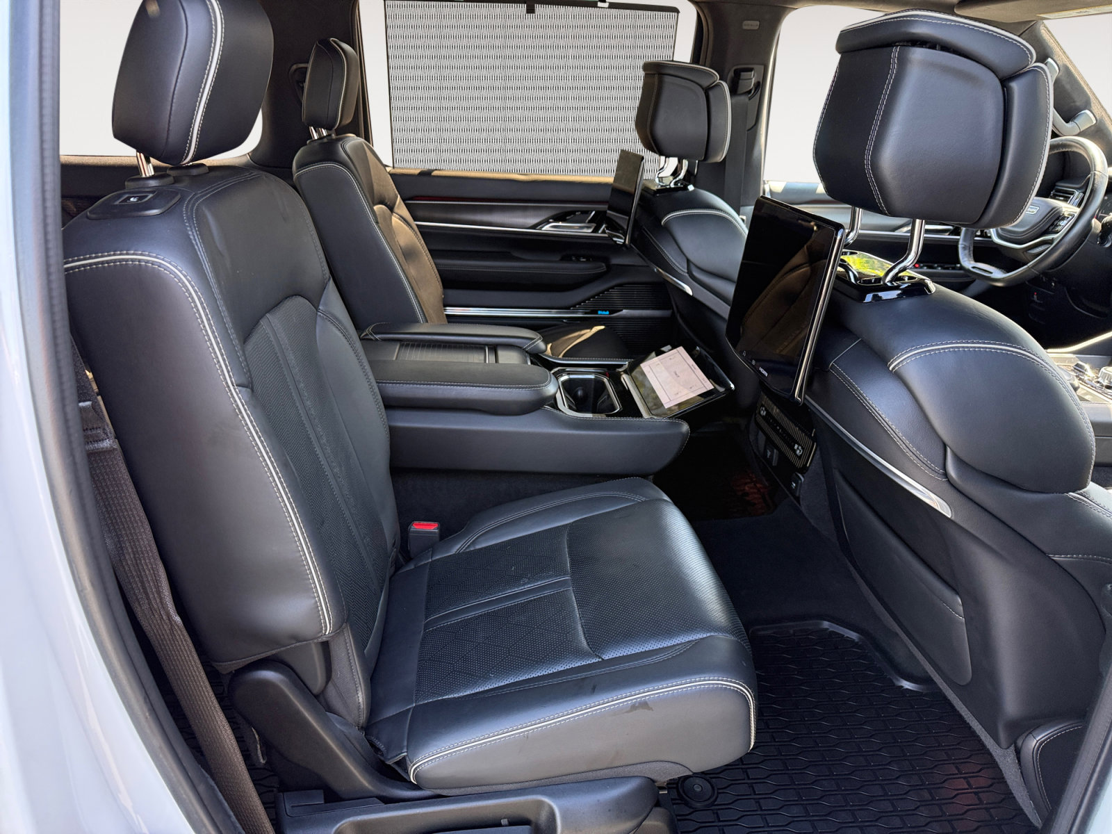 Used 2022 Jeep Grand Wagoneer Series II image 19