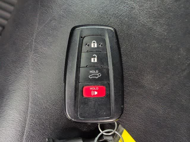 Used 2019 Toyota RAV4 XLE Premium w/ Cold Weather Package AWD/4WD image 35