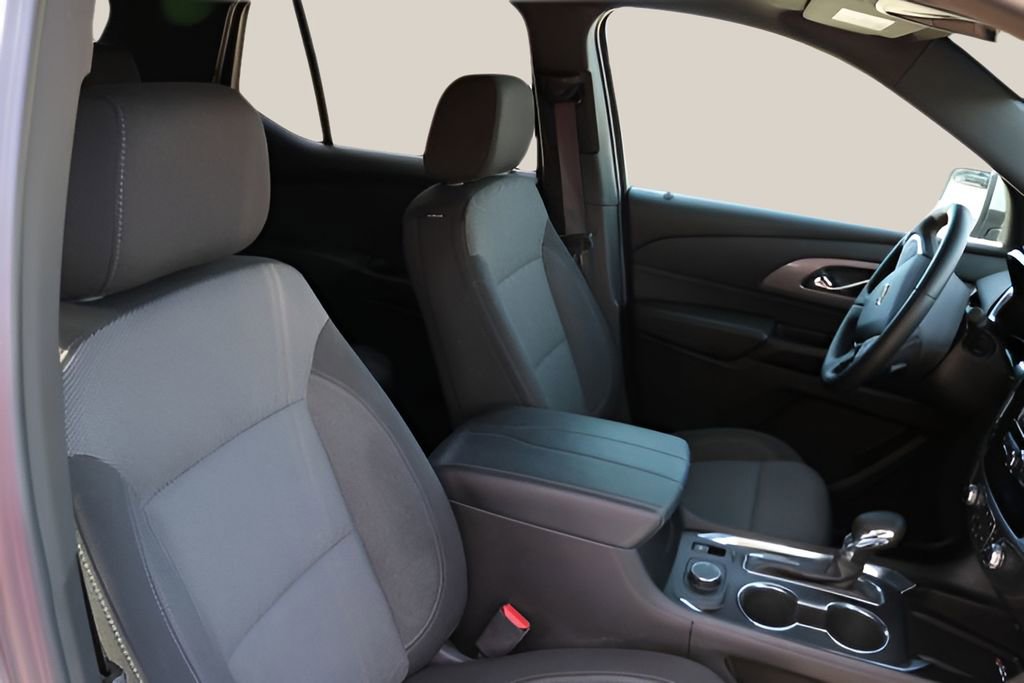 Used 2023 Chevrolet Traverse LT image 19