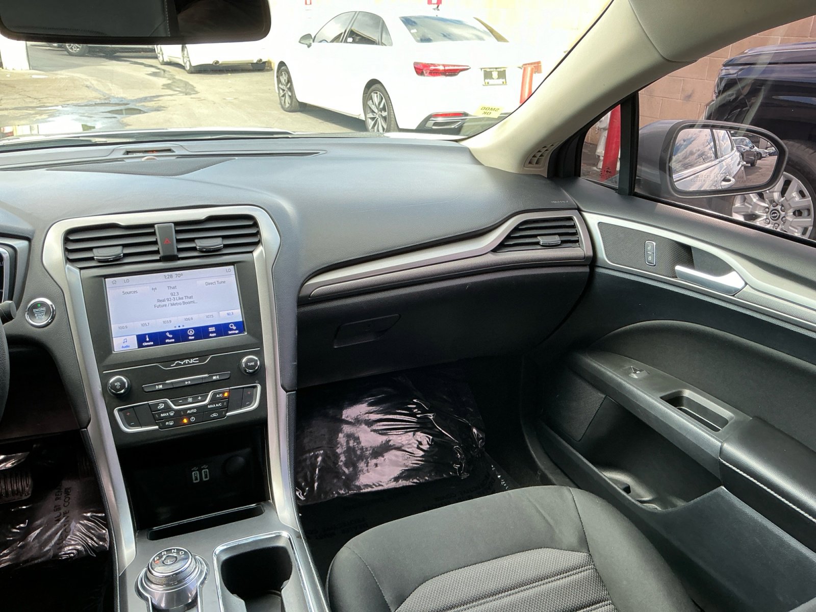 Used 2020 Ford Fusion SE image 14