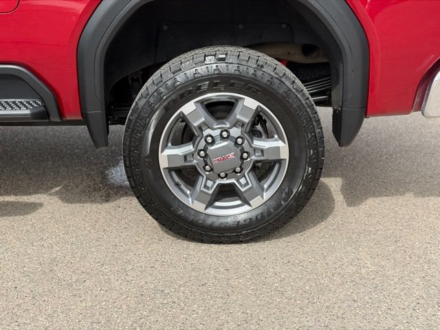 Used 2025 GMC Sierra 2500 SLT w/ SLT Premium Package AWD/4WD image 13
